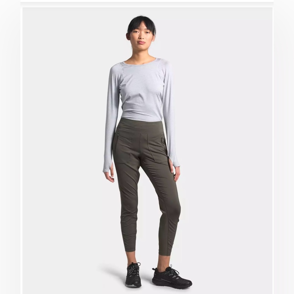 OFFERS WELCOME! North Face Paramount High Rise Hiking Tights: Small